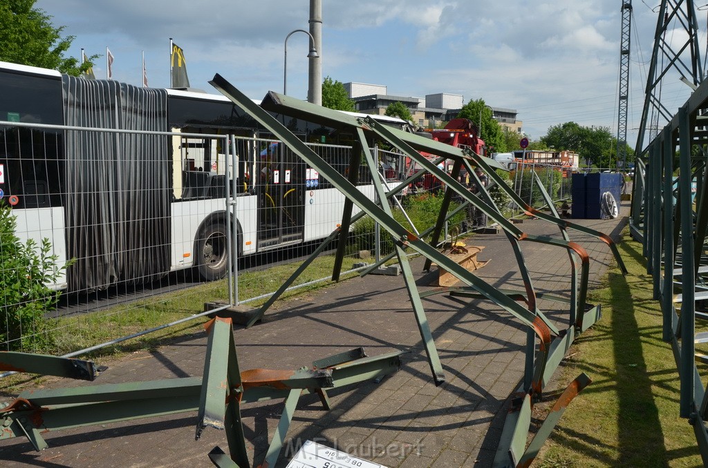 Endgueltige Bergung KVB Bus Koeln Porz P623.JPG - Miklos Laubert